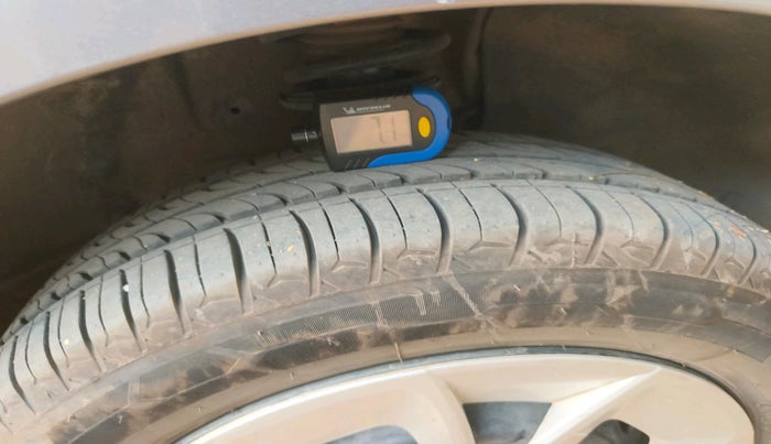 2018 Maruti IGNIS DELTA 1.2, Petrol, Manual, 1,31,465 km, tyre