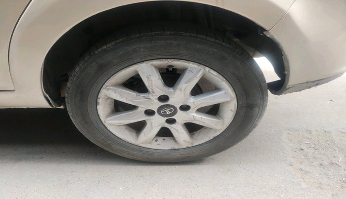 2014 Tata Zest XT 90PS DIESEL, Diesel, Manual, 1,35,981 km, tyre