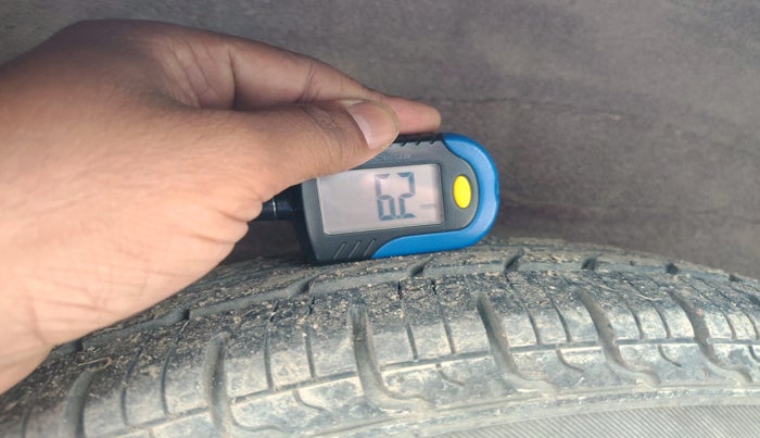 2012 Hyundai i10 MAGNA 1.2, Petrol, Manual, 67,472 km, tyre