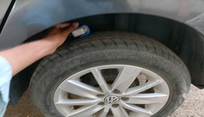 2016 Volkswagen Polo HIGHLINE1.2L, Petrol, Manual, 63,440 km, tyre