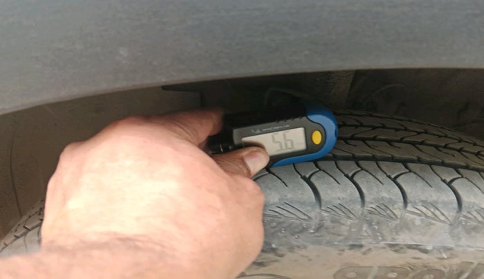 2021 Hyundai VENUE S+ 1.2, Petrol, Manual, 1,10,637 km, tyre