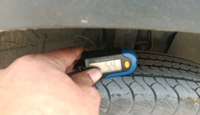 2021 Hyundai VENUE S+ 1.2, Petrol, Manual, 1,10,637 km, tyre