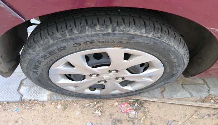 2016 Hyundai Grand i10 SPORTZ 1.2 KAPPA VTVT, Petrol, Manual, 77,749 km, tyre