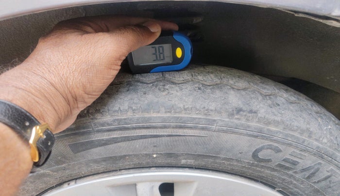 2019 Maruti Eeco 5 STR WITH A/C+HTR, Petrol, Manual, 15,516 km, tyre