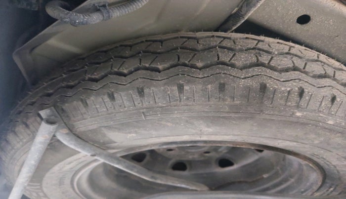 2019 Maruti Eeco 5 STR WITH A/C+HTR, Petrol, Manual, 15,516 km, tyre