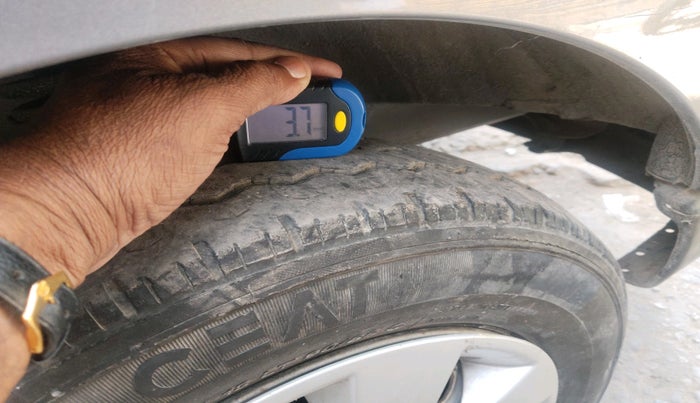 2019 Maruti Eeco 5 STR WITH A/C+HTR, Petrol, Manual, 15,516 km, tyre