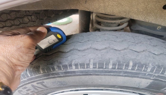 2019 Maruti Eeco 5 STR WITH A/C+HTR, Petrol, Manual, 15,516 km, tyre