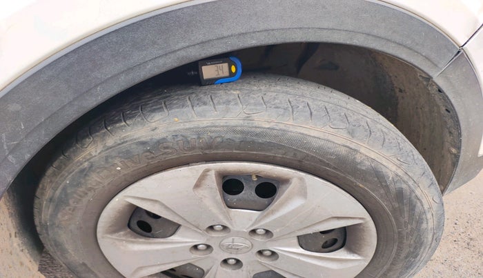 2016 Hyundai Creta S 1.4 DIESEL, Diesel, Manual, 1,66,203 km, tyre