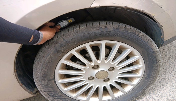 2014 Tata Zest XM PETROL, Petrol, Manual, 75,906 km, tyre