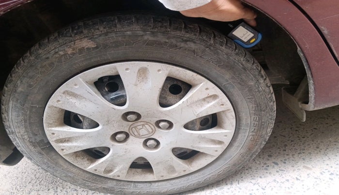 2015 Honda Amaze 1.2L I-VTEC S, Petrol, Manual, 88,830 km, tyre