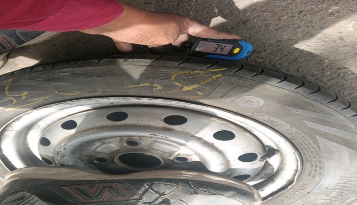 2012 Maruti Wagon R 1.0 LXI, Petrol, Manual, 91,675 km, tyre