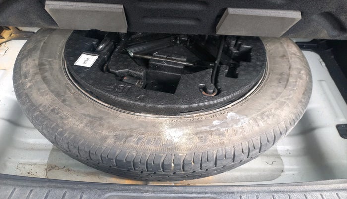 2016 Hyundai Creta SX PLUS 1.6 DIESEL, Diesel, Manual, 1,36,661 km, tyre