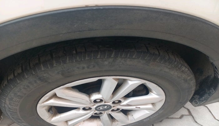 2016 Hyundai Creta SX PLUS 1.6 DIESEL, Diesel, Manual, 1,36,661 km, tyre