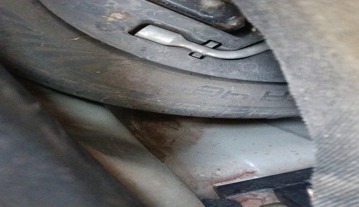 2017 Mahindra Kuv100 K2 6 STR, CNG, Manual, 56,764 km, tyre