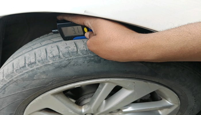 2015 Honda Jazz 1.2L I-VTEC V, Petrol, Manual, 82,605 km, tyre