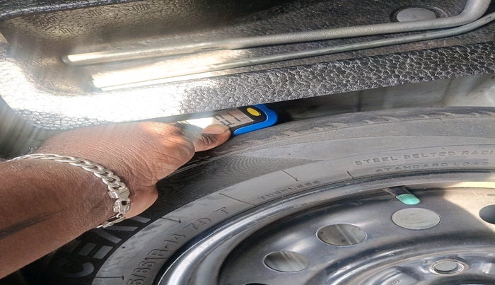 2016 Maruti Wagon R 1.0 VXI, Petrol, Manual, 1,82,312 km, tyre