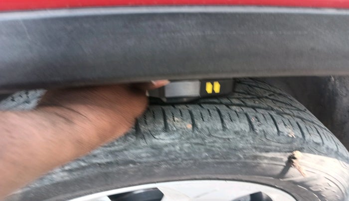 2017 Jeep Compass LIMITED 1.4 PETROL AT, Petrol, Automatic, 34,565 km, tyre