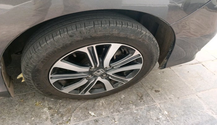 2018 Honda City 1.5L I-VTE V CVT, Petrol, Automatic, 68,197 km, tyre