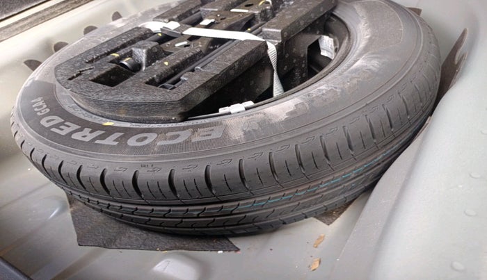 2023 Skoda SLAVIA AMBITION 1.0L TSI AT, Petrol, Automatic, 61,873 km, tyre