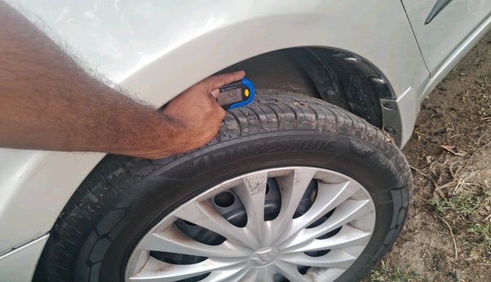 2016 Maruti Ciaz VXI, Petrol, Manual, 60,618 km, tyre