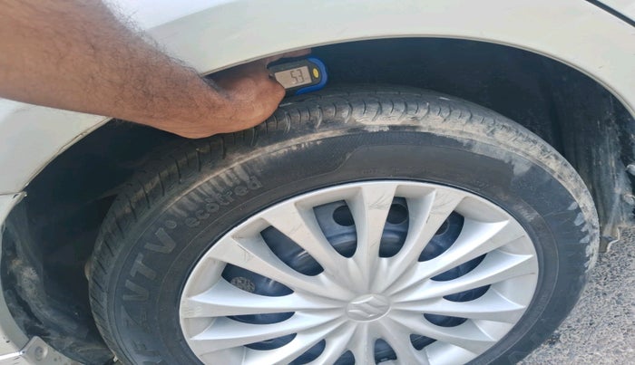 2016 Maruti Ciaz VXI, Petrol, Manual, 60,618 km, tyre