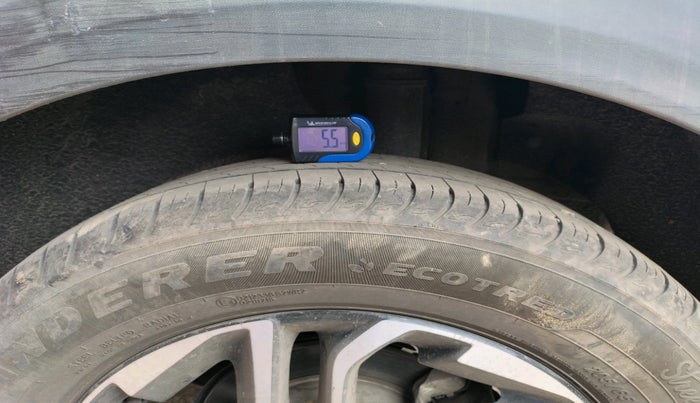 2022 KIA CARENS PRESTIGE PLUS 1.4 PETROL DCT 7 STR, Petrol, Automatic, 15,632 km, tyre