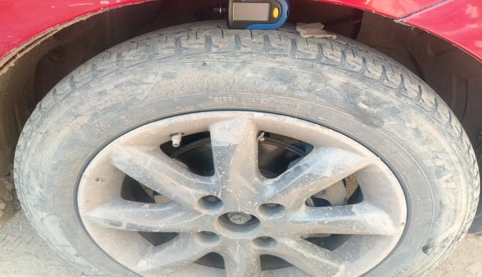 2015 Tata Bolt XT REVOTRON, Petrol, Manual, 98,809 km, tyre