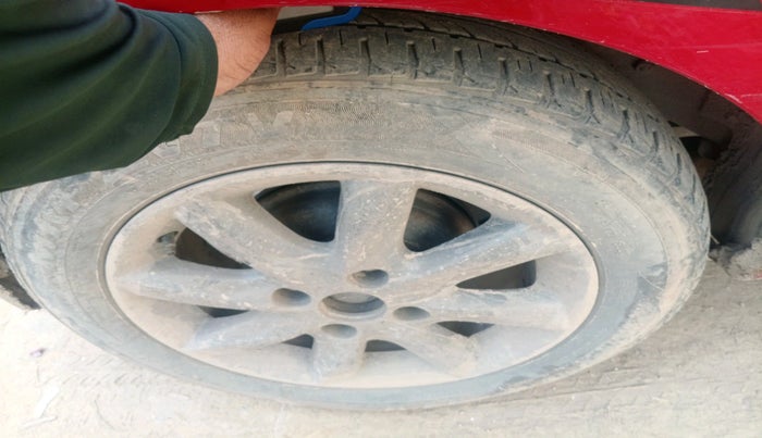 2015 Tata Bolt XT REVOTRON, Petrol, Manual, 98,809 km, tyre