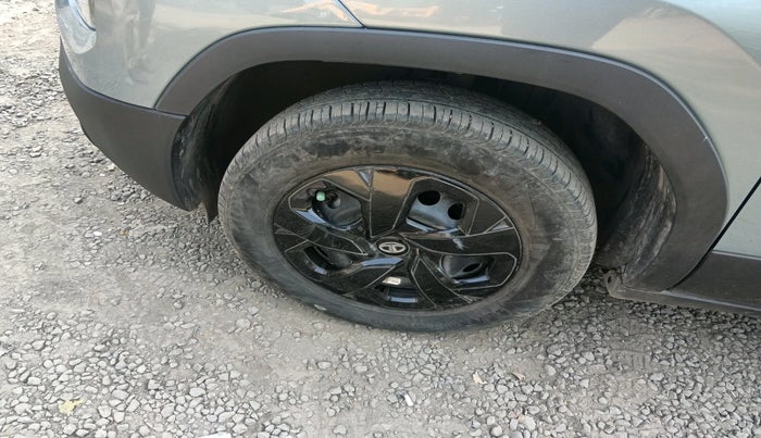 2023 Tata PUNCH ADVENTURE MT, Petrol, Manual, 24,641 km, tyre