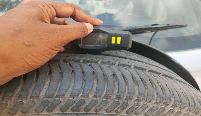 2014 Ford Ecosport TITANIUM 1.5L DIESEL, Diesel, Manual, 1,59,000 km, tyre