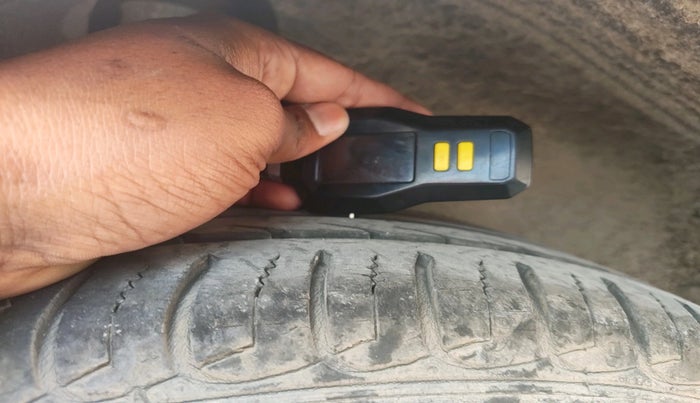 2014 Ford Ecosport TITANIUM 1.5L DIESEL, Diesel, Manual, 1,59,000 km, tyre