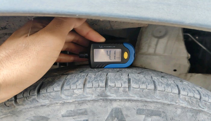 2018 Renault Kwid RXT 1.0 (O), CNG, Manual, 76,088 km, tyre