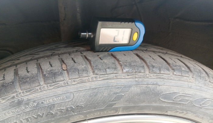 2016 Hyundai Grand i10 ASTA (O) AT 1.2 KAPPA VTVT, Petrol, Automatic, 35,279 km, tyre