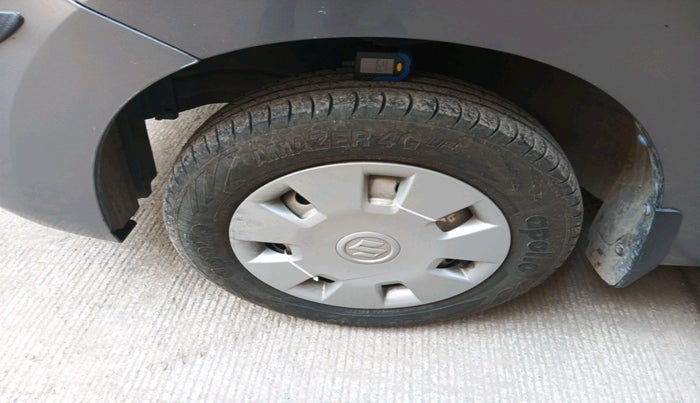 2014 Maruti Wagon R 1.0 LXI CNG, CNG, Manual, 1,36,021 km, tyre