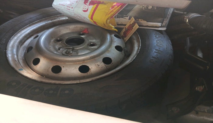 2014 Maruti Wagon R 1.0 LXI CNG, CNG, Manual, 1,36,021 km, tyre