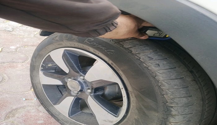 2019 Tata NEXON XZA PLUS PETROL, Petrol, Automatic, 94,423 km, tyre