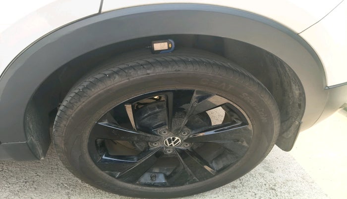 2024 Volkswagen TAIGUN GT Line 1.0L TSI MT, Petrol, Manual, 19,819 km, tyre