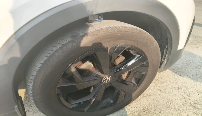 2024 Volkswagen TAIGUN GT Line 1.0L TSI MT, Petrol, Manual, 19,819 km, tyre