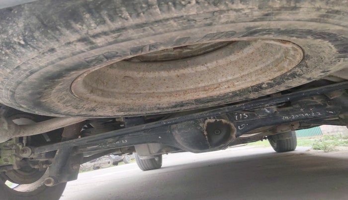 2014 Tata Safari Storme 2.2 LX 4X2, Diesel, Manual, 1,48,105 km, tyre