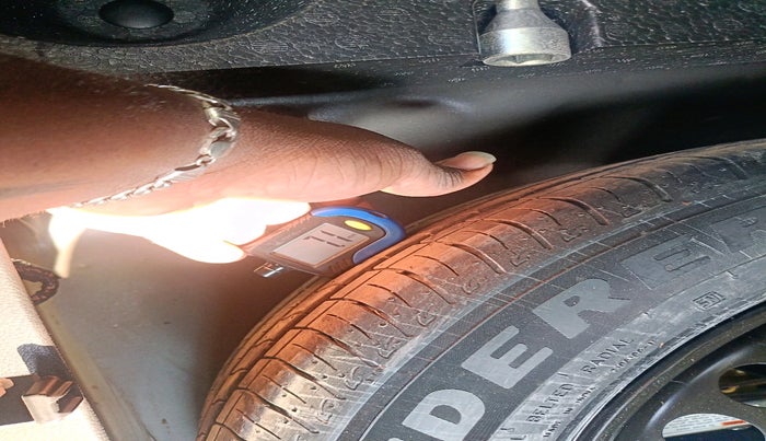 2023 Maruti BREZZA ZXI + AT SMART HYBRID, Petrol, Automatic, 18,528 km, tyre