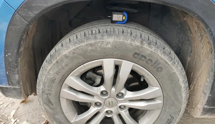 2016 Maruti Vitara Brezza ZDI, Diesel, Manual, 68,343 km, tyre
