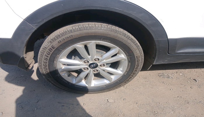 2016 Hyundai Creta SX 1.6 DIESEL, Diesel, Manual, 1,02,398 km, tyre