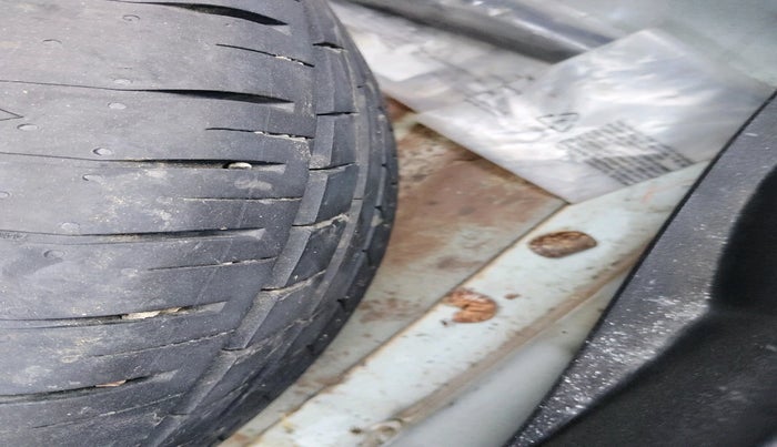 2020 Hyundai Creta SX (O) AT 1.5 DIESEL, Diesel, Automatic, 1,11,897 km, tyre