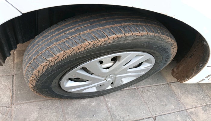 2019 Maruti New Wagon-R LXI CNG (O) 1.0, CNG, Manual, 81,005 km, tyre