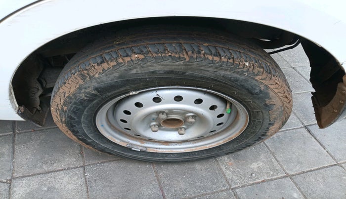 2019 Maruti New Wagon-R LXI CNG (O) 1.0, CNG, Manual, 81,005 km, tyre