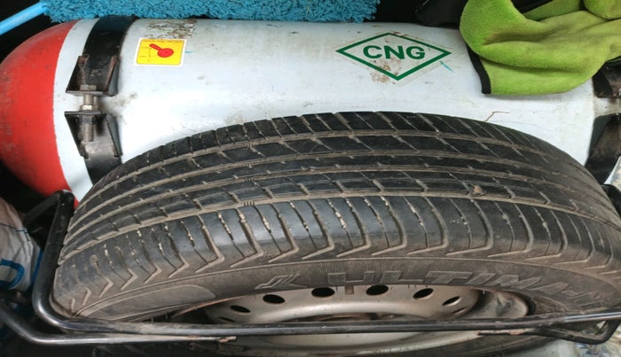 2019 Maruti New Wagon-R LXI CNG (O) 1.0, CNG, Manual, 81,005 km, tyre