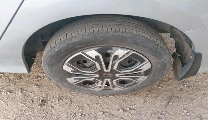 2010 Honda City 1.5L I-VTEC S MT, Petrol, Manual, 1,07,912 km, tyre