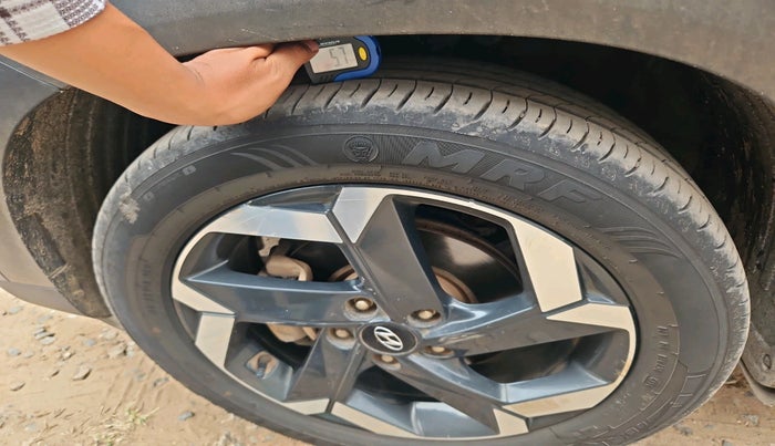 2021 Hyundai ALCAZAR PLATINUM 1.5 MT 7STR, Diesel, Manual, 92,680 km, tyre