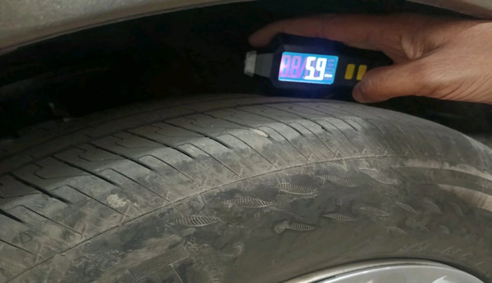 2019 Maruti Baleno SIGMA PETROL 1.2, Petrol, Manual, 84,159 km, tyre