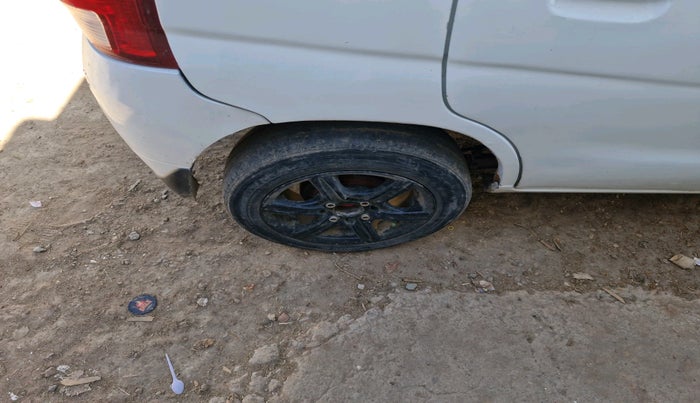 2012 Maruti Alto K10 LXI, Petrol, Manual, 1,52,769 km, tyre